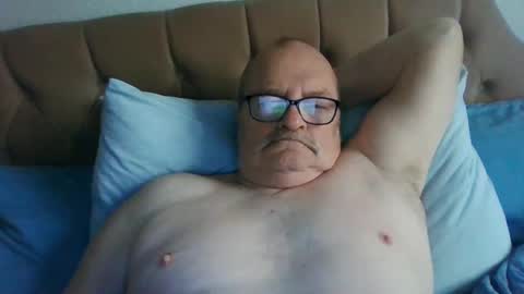 old_fkr online show from February 11, 9:09 am