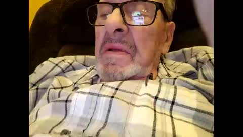 oldaddy2 online show from October 29, 4:37 am