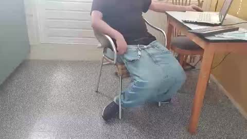 Snapshot of oldersagger chatting on February 17, 1:32 pm oldersagger online show from February 17, 1:32 pm