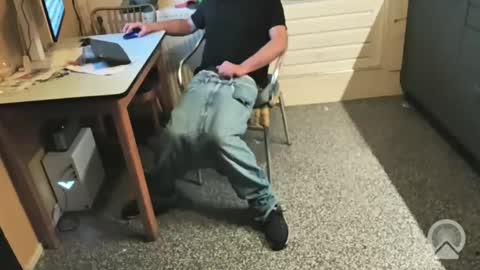 Snapshot of oldersagger chatting on November 30, 8:35 pm oldersagger online show from November 30, 8:35 pm