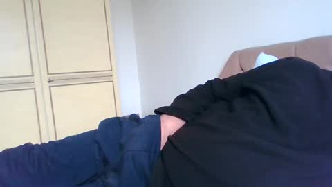 Snapshot of oldfkr69 chatting on September 12, 9:20 am oldfkr69 online show from September 12, 9:20 am