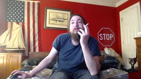 Snapshot of oldfuckus chatting on December 8, 8:04 pm oldfuckus online show from December 8, 8:04 pm