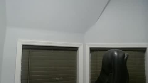 Snapshot of oldguybigd chatting on December 17, 3:23 am oldguybigd online show from December 17, 3:23 am