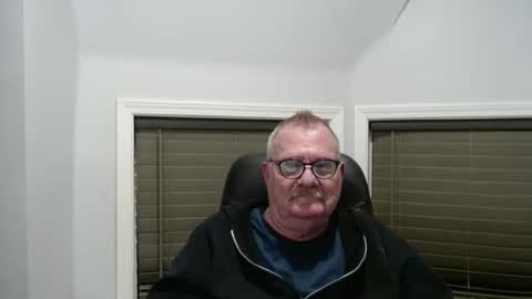 oldguybigd online show from April 15, 3:24 am