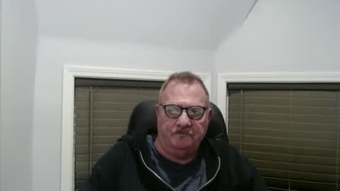 oldguybigd online show from April 20, 4:04 am