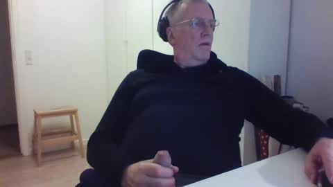 Snapshot of oldth chatting on January 1, 10:56 pm oldth online show from January 1, 10:56 pm