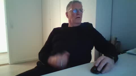 Snapshot of oldth chatting on February 16, 3:48 pm oldth online show from February 16, 3:48 pm