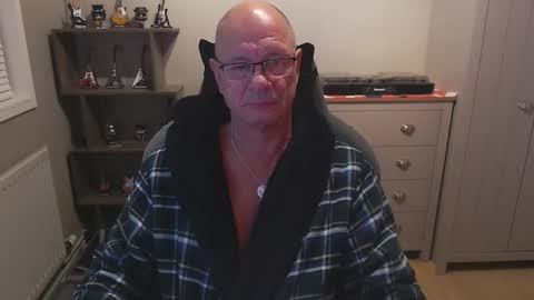 Snapshot of oldveteranuk chatting on September 23, 4:26 am oldveteranuk online show from September 23, 4:26 am