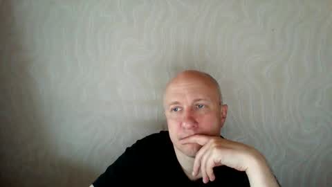 figaro online show from May 16, 6:54 am