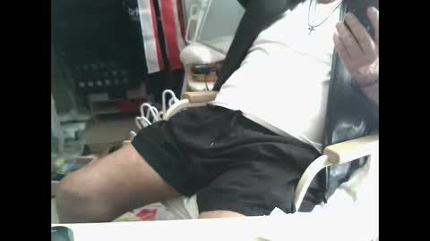 Snapshot of oleredtre chatting on April 6, 7:48 pm oleredtre online show from April 6, 7:48 pm