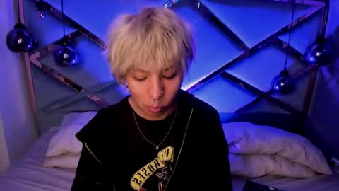 oliiverr22 online show from January 15, 11:37 am