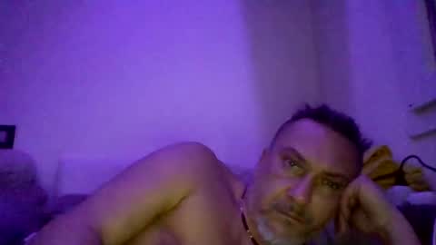 Snapshot of olimpio1230 chatting on January 10, 9:10 pm olimpio1230 online show from January 10, 9:10 pm