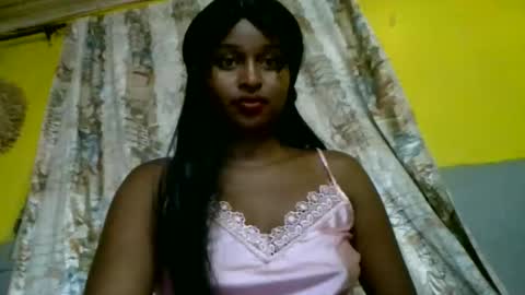 olinah610 online show from February 19, 8:16 pm