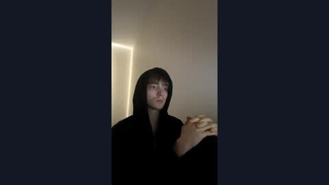 oliver592621 online show from June 8, 3:12 pm