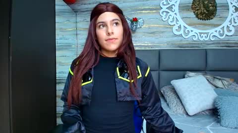 Snapshot of oliver__brown chatting on March 1, 8:42 pm Oliver  online show from March 1, 8:42 pm