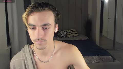 Snapshot of oliver__martinez chatting on October 8, 10:51 pm OLIVER MARTINEZ online show from October 8, 10:51 pm