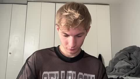 Snapshot of oliver_beck chatting on December 10, 7:43 pm Oliver Beck online show from December 10, 7:43 pm