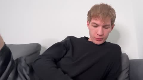 Snapshot of oliver_beck chatting on January 31, 1:54 am Oliver Beck online show from January 31, 1:54 am