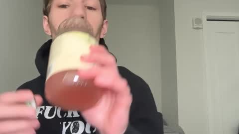 Snapshot of oliver_beck chatting on February 12, 5:48 pm Oliver Beck online show from February 12, 5:48 pm