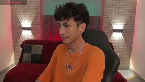 Oliver fast online show from December 12, 4:26 am