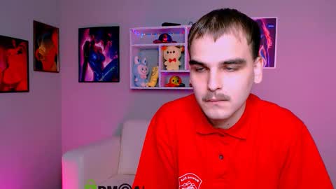 Snapshot of oliver_hill_ chatting on November 14, 11:20 am oliver hill online show from November 14, 11:20 am