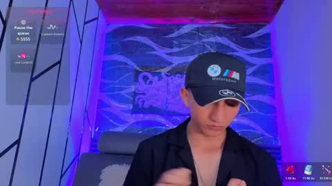 oliver mr  online show from April 13, 7:41 pm