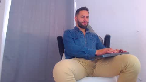 oliver online show from January 7, 7:17 pm