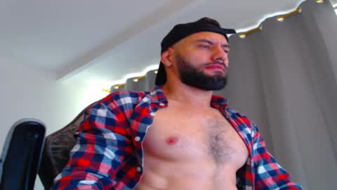 oliver online show from October 31, 2:40 pm