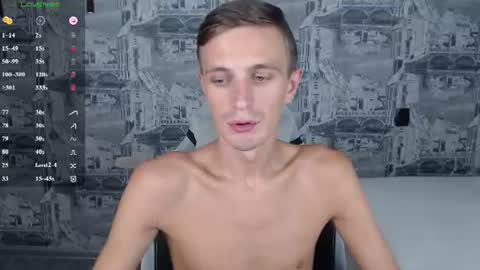 Snapshot of oliverfresh chatting on July 18, 9:13 am Oliver online show from July 18, 9:13 am