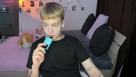 oliver online show from September 21, 7:10 am