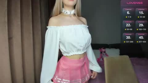 Olivia online show from November 14, 7:29 am