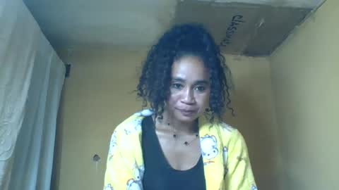 Snapshot of olivia9794 chatting on June 24, 9:30 am olivia9794 online show from June 24, 9:30 am