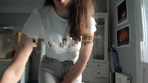 olivia__dream online show from May 13, 3:31 pm