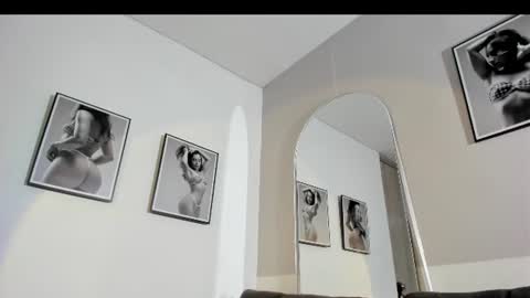 Olivia Collins online show from July 3, 11:49 am