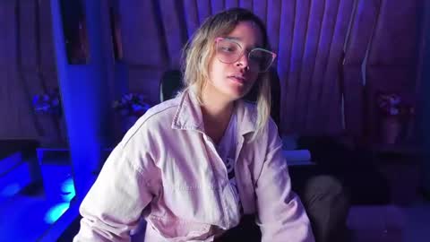  OLIVIA  online show from January 20, 3:04 am