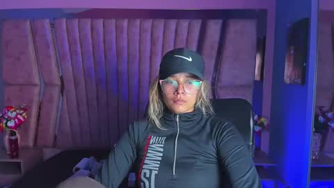  OLIVIA  online show from January 21, 2:11 am