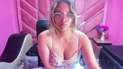  OLIVIA  online show from January 26, 3:48 am