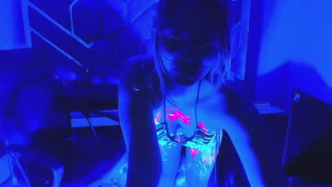  OLIVIA  online show from February 1, 3:30 am