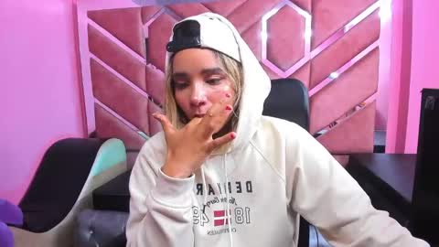  OLIVIA  online show from March 2, 3:34 am