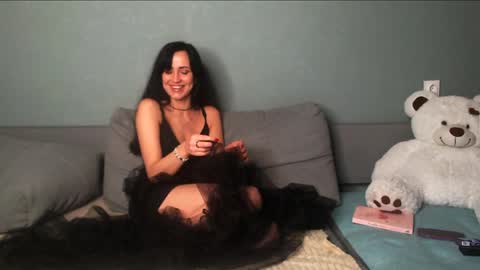 olivia millerss online show from April 7, 8:09 pm