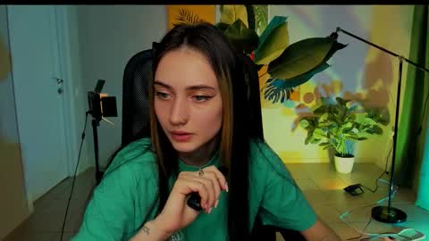 olivia_norton_ online show from September 22, 1:57 pm