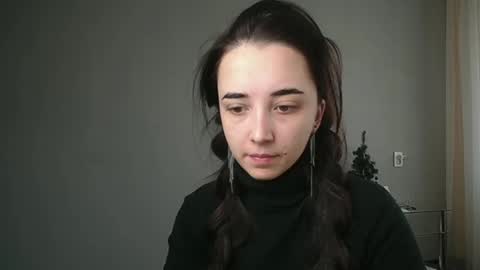 Snapshot of olivia_oliv chatting on February 17, 1:21 pm Olivia online show from February 17, 1:21 pm