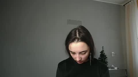 Snapshot of olivia_oliv chatting on February 20, 12:04 pm Olivia online show from February 20, 12:04 pm