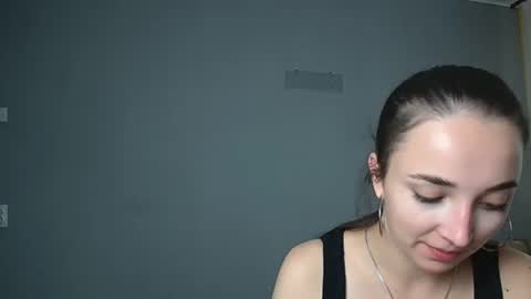 Snapshot of olivia_oliv chatting on September 13, 9:31 am Olivia online show from September 13, 9:31 am