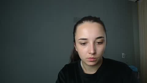 Snapshot of olivia_oliv chatting on September 19, 10:05 am Olivia online show from September 19, 10:05 am
