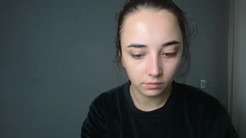 Snapshot of olivia_oliv chatting on October 19, 11:22 am Olivia online show from October 19, 11:22 am
