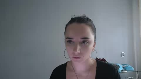 Snapshot of olivia_oliv chatting on October 23, 1:21 pm Olivia online show from October 23, 1:21 pm