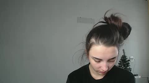 Olivia online show from January 14, 10:10 am