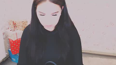 Olivia online show from February 13, 2:20 pm