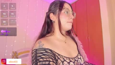 olivia_s19 online show from April 25, 2:58 am